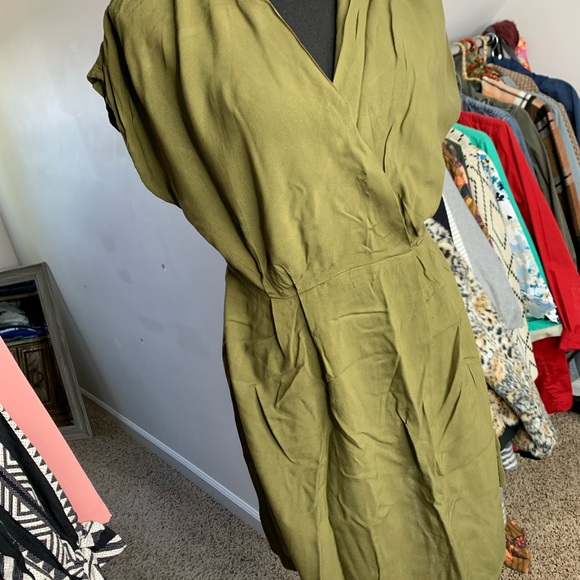 Olive green Mossimo dress -medium - Picture 5 of 7